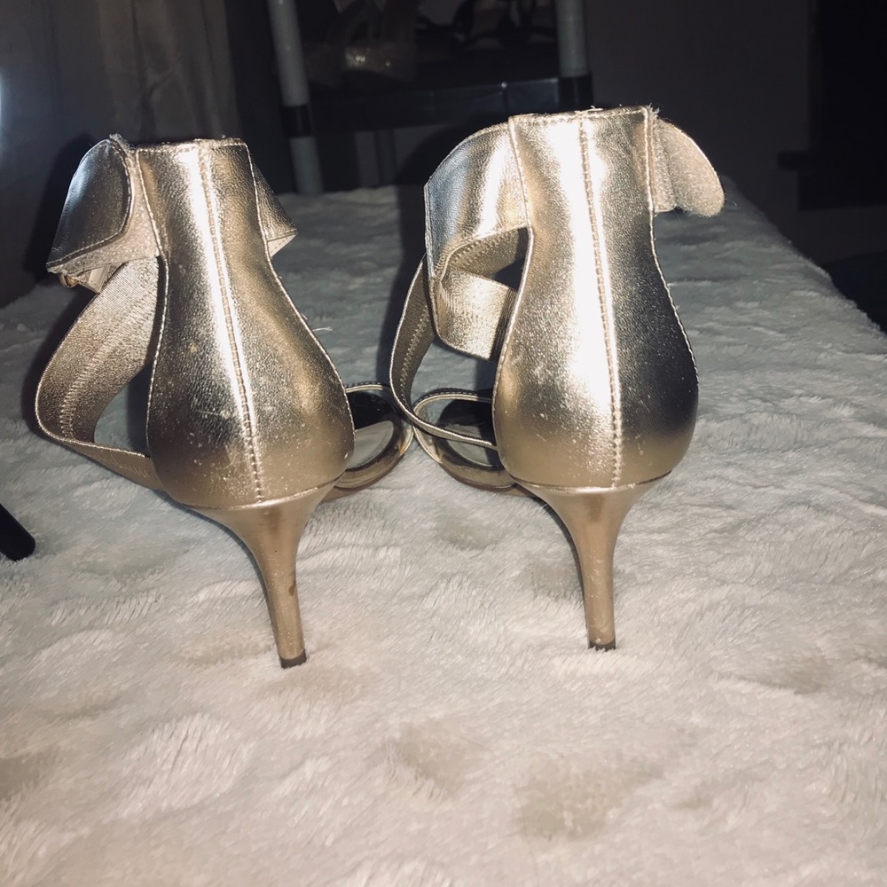 Heels - Picture 5 of 5